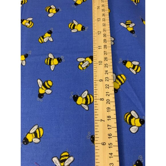Bee-Themed Cotton Fabric 1/2 Yard 44" Wide Quilting Sewing - Picture 3 of 4